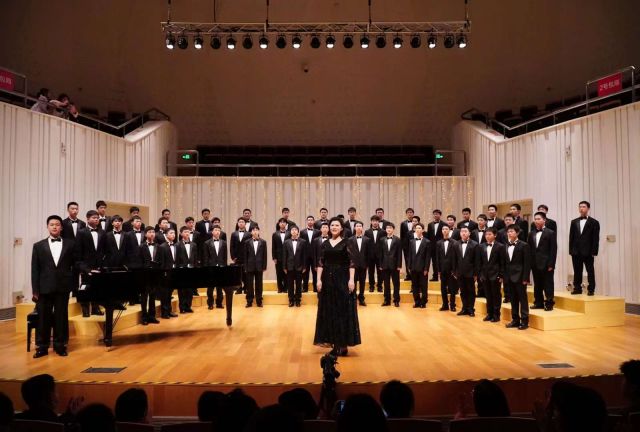 【德育成果】孝感高中学生合唱团用歌声礼赞新时代（总结）