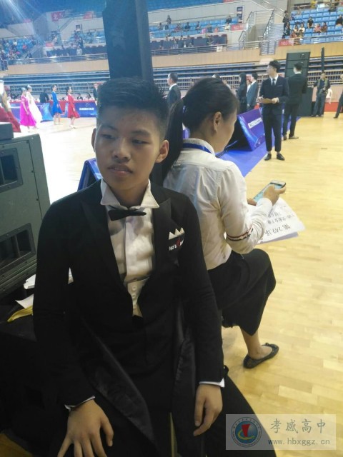 我校学生邹志杰在2017中国体育舞蹈全国公开赛上喜获佳绩