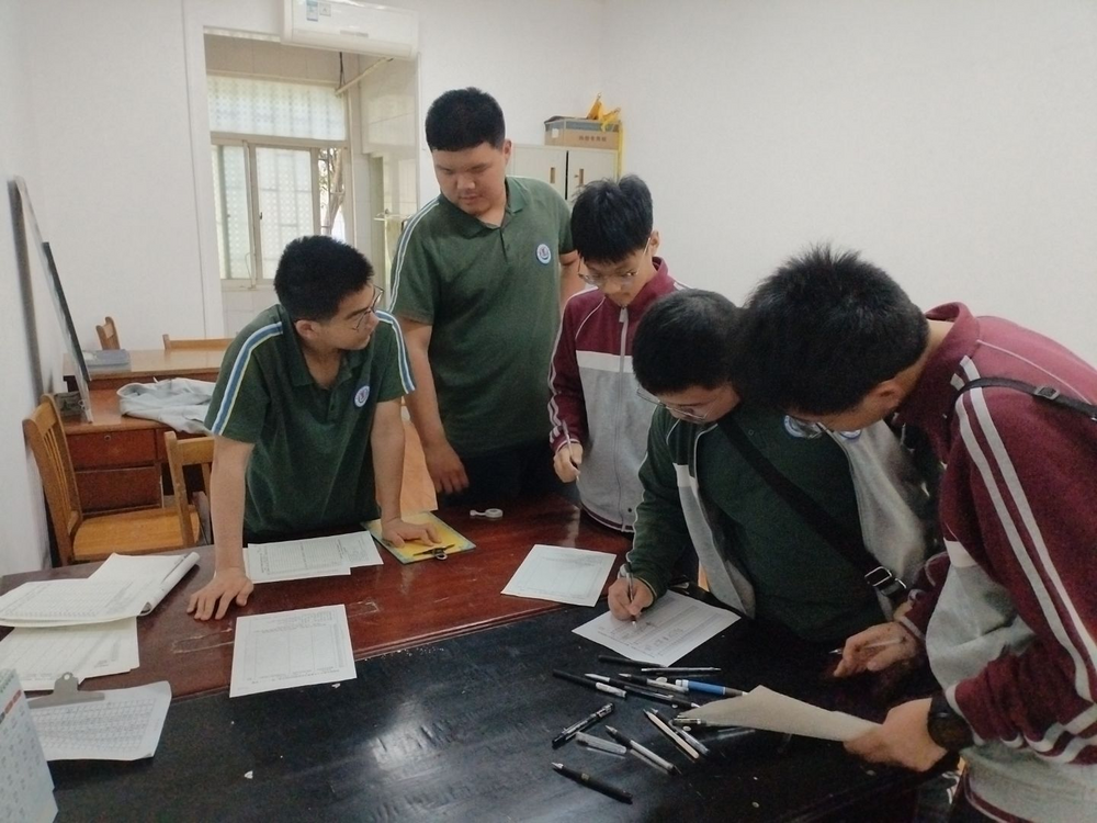 图片2.png 图片2.png