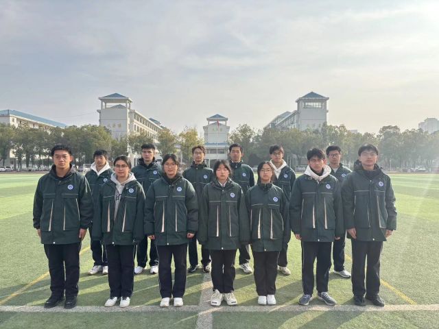 孝感高中“国旗下演讲”（十八）——辞旧迎新启新篇，砥砺奋进谱新篇