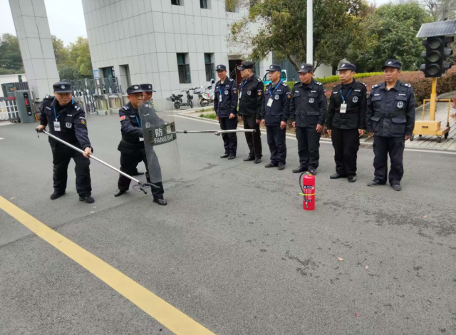 【专项工作】孝感高中召开2026年3月校园安保工作会议（总结）