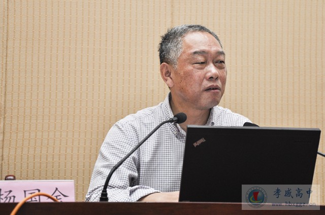 500教师听课 刮起“头脑风暴”