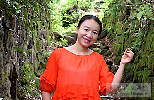 三尺讲台上的坚毅痴情——记孝感高中青年教师许晓玲